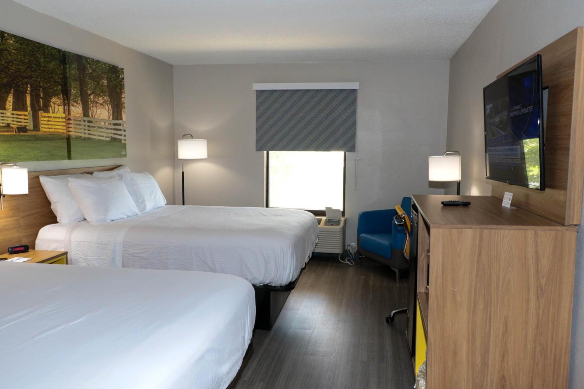 Days Inn By Wyndham Farmville Bagian luar foto